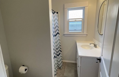Johnson City House | Traveling Nurses, Students & Professionals