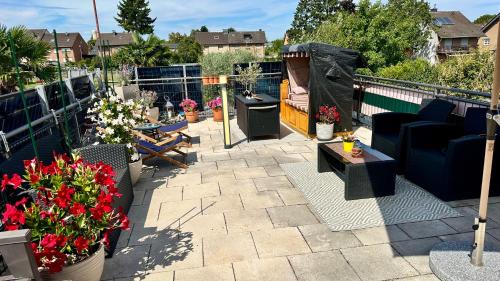 Euskirchen Apartment | Traveller Awards 2025 - Nordeifel FW 75 m2 mit 50 m2 Terasse- Thermen-Badewelt, Phanasialand, Köln, Bonn, Eifelwanderung oder nur mal so zum entspannen