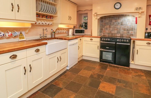 Horner House | TRAVELLERS REST, pet friendly, with open fire in Wheddon Cross