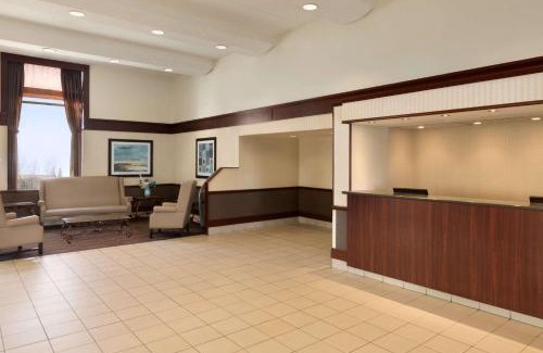 Southside Hotel | Travelodge by Wyndham Edmonton South