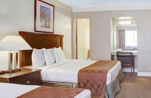 Port Gardner Hotel | Travelodge by Wyndham Everett City Center