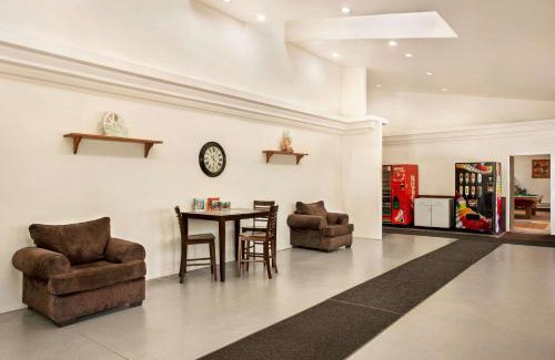Guernsey Hotel | Travelodge by Wyndham Guernsey