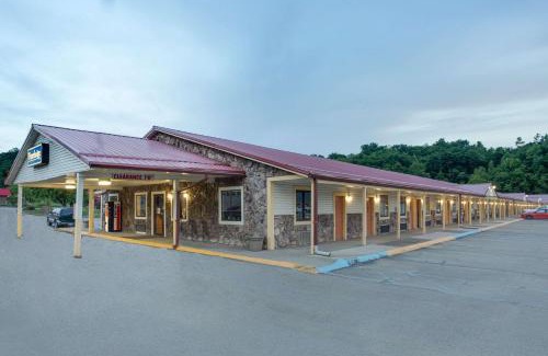 Parkersburg Hotel | Travelodge by Wyndham Parkersburg