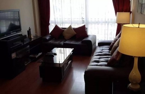 Petit Jean Ocharan Apartment | TRAVELSUITES PERU - Porta