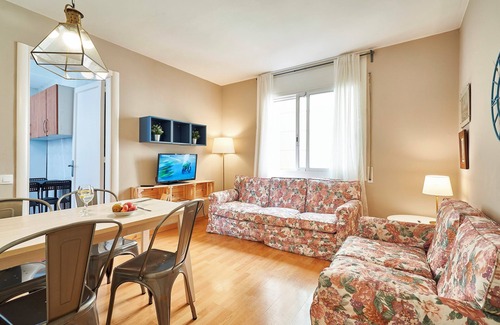 El Baix Guinardo Apartment | TRAVGRA4-1 · Confy 4 bedrooms flat in Eixample