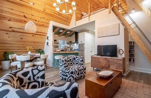 Saint Joe Ski Chalet | Tree Loft Rock Hot Tub Buffalo River