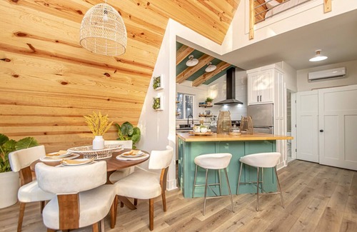 Saint Joe Ski Chalet | Tree Loft Rock Hot Tub Buffalo River