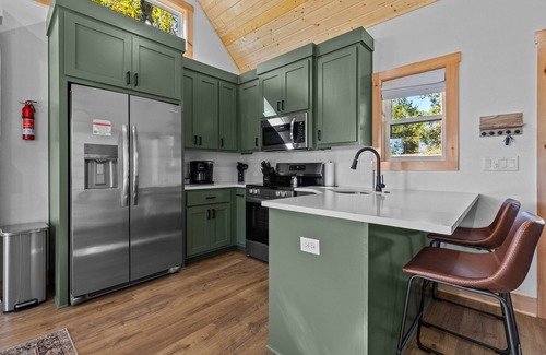 Beaver Shores Cabin | TreeHouse, Hot Tub, Wooded Views, Near Lake