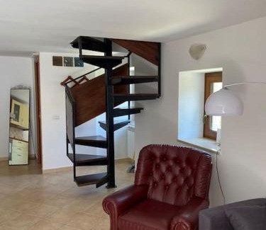 Longano Apartment | TreeStay - Ampio appartamento moderno completo di tutto