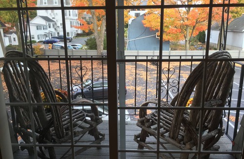 Westborough Condo | Treetop Downtown Westboro 1/1 Condo Nest