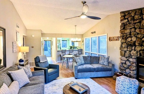 Mount Ida Condo | Treetop Getaway, 2 bed, 2 bath at Mountain Harbor on Lake Ouachita