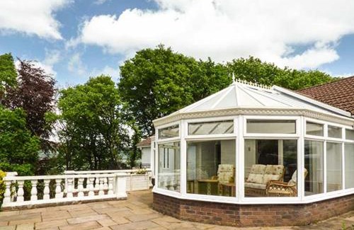 Govilon House | Treetops