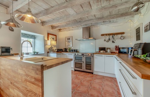 Bodmin House | Tregenna Farmhouse - Five Bedroom House, Sleeps 9