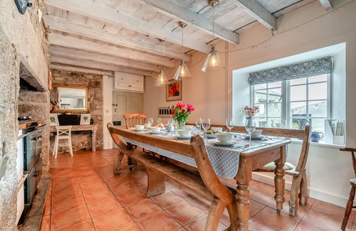 Bodmin House | Tregenna Farmhouse - Five Bedroom House, Sleeps 9