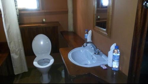 Luhizha Cabin | Trekkers Tavern Cottages, Ruhija