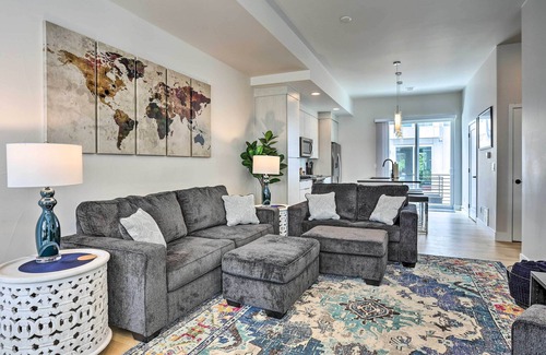 Sloan Lake Apartment | Trendy Denver Townhome - Walk to Mile High Stadium