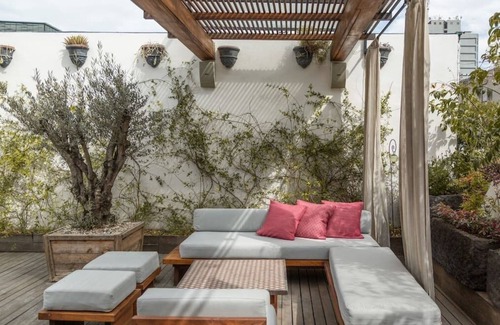 Roma Norte House | Trendy entire 1900s house exquisitely decorated.