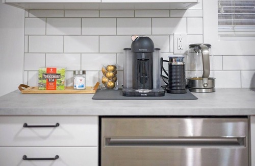 Lower Lonsdale House | Trendy Lolo