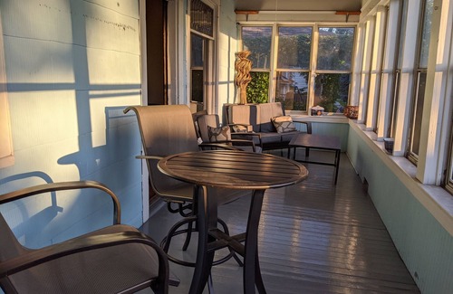 Whittier Apartment | Trendy Uptown Apartment, steps away from many culinary and entertainment options