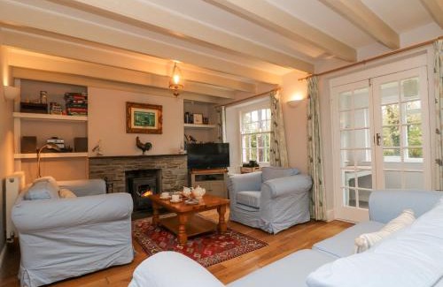 Wadebridge House | Trenouth Cottage