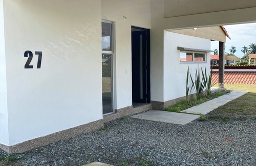 Armenia House | Tres Colinas Estancia 27