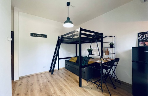 Dergano Apartment | Trevi industrial room