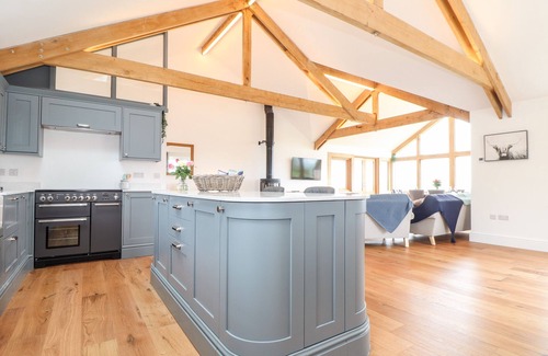 Helford Passage Cottage | TREVILGES COTTAGE, pet friendly, luxury holiday cottage in Helston