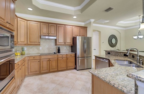 Naples House | Treviso Bay | 2 bedrooms | 2 bathrooms | office with sofa bed