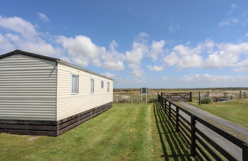Caergeiliog Cottage | Trewan Chalet