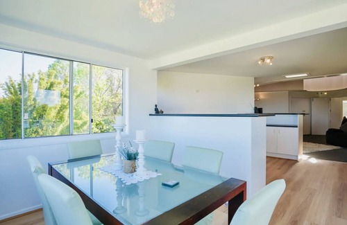 Eagle Heights House | Tri-Living with Coastal Views Tamborine Mountain