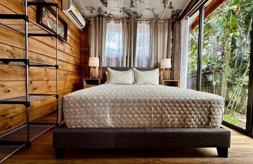 Barrio Dora House | Tribu Bungalow 1 Modern and Centrally Located
