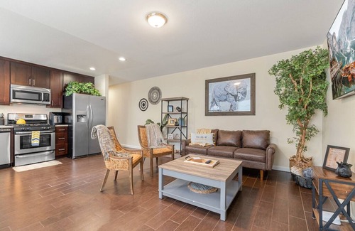 Redlands House | Tribune @ Redlands Game Room