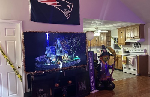 Salem House | Trick or Treat Guest Suite