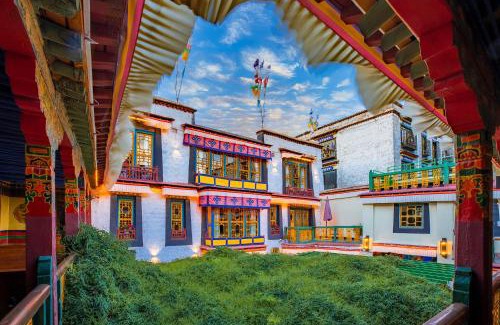 Chengguan District House | Trijang Labrang Heritage Hotel