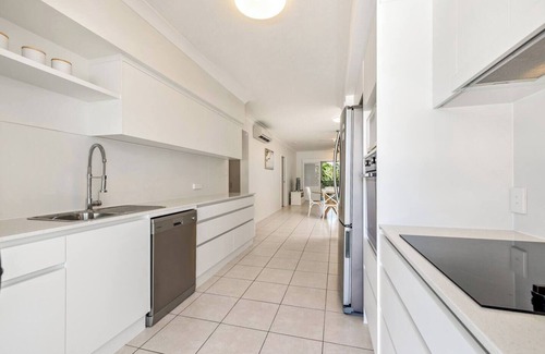 Kewarra Beach Apartment | Trinity Beach Bliss Experience Resort Living