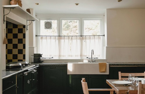 Stratton House | Trinity Farmhouse-Stunning House&Garden