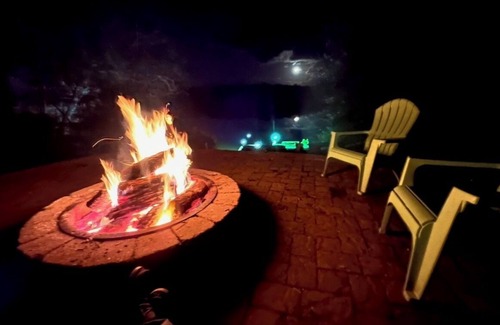 Oakhurst House | Trinity River Front home with gorgeous views! Pet Friendly