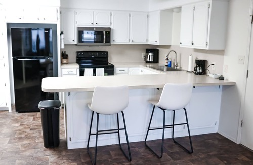 Hobbs House | Trinity Townhome #B in the heart of Hobbs
