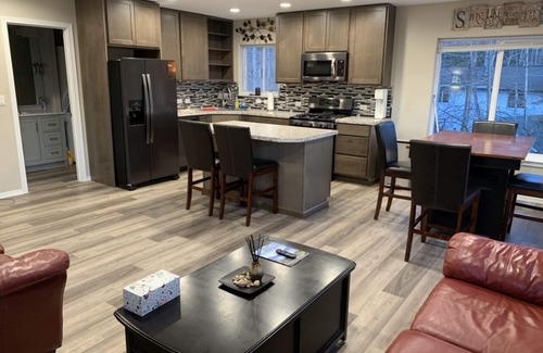 Eagle River Apartment | Triple "A" The Admirable Alaskan Accommodation