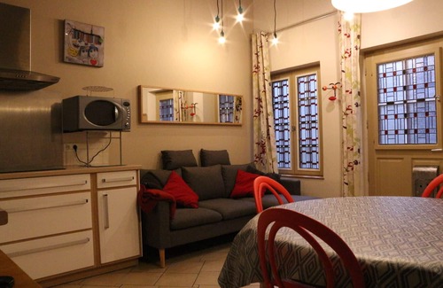 Enclos House | Triplex in character house 2 steps from the Vieux Bassin and salt granaries