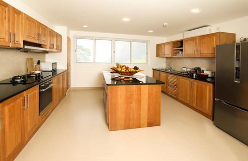 Mahe Island Villa | Triplex Villa & Private Pool - Cliffhanger Villas
