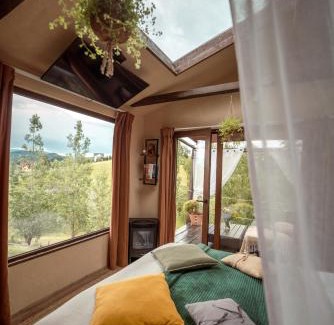 Sirnea House | Tripsylvania Tiny House Kili