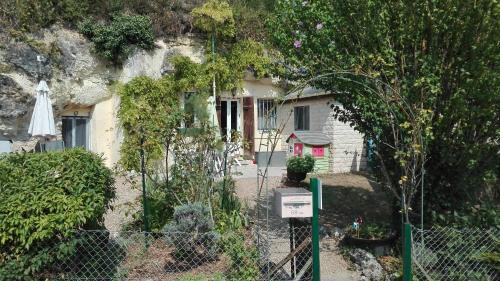 Luynes House | Troglo Papillon