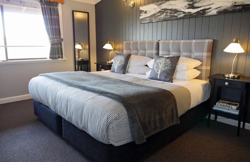 Jindabyne Cabin | Troldhaugen Lodge - Adults Only