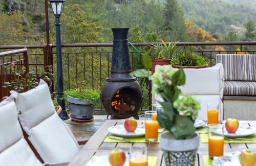 Kato Amiantos Villa | Troodos Riverside Cottage