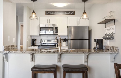 Table Rock Condo | Troon Golf View | Golf Course View w/On-site Amenities