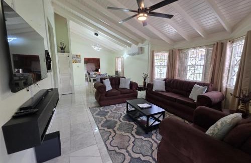 Boscobel House | Tropical Blessings - Ocho Rios