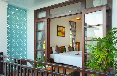 Tra Que Vegetable Village Villa | Tropical Garden & Pool Villa