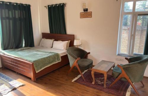 Nishat-Shalimar House | Tropical Green