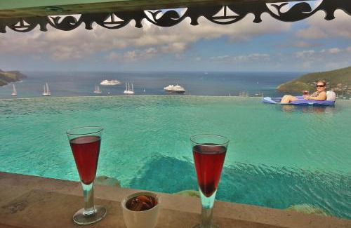 Friendship Bay Hotel | Tropical Hideaway